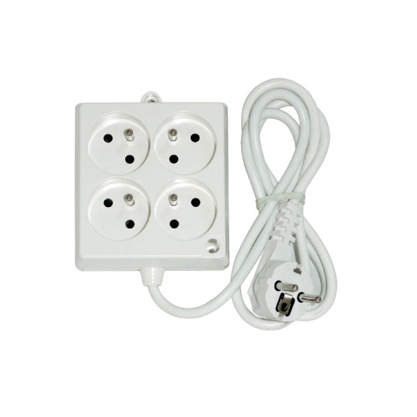 BLOC MULTIPRISE CARRE 4X 2P+T 16A 1.5m